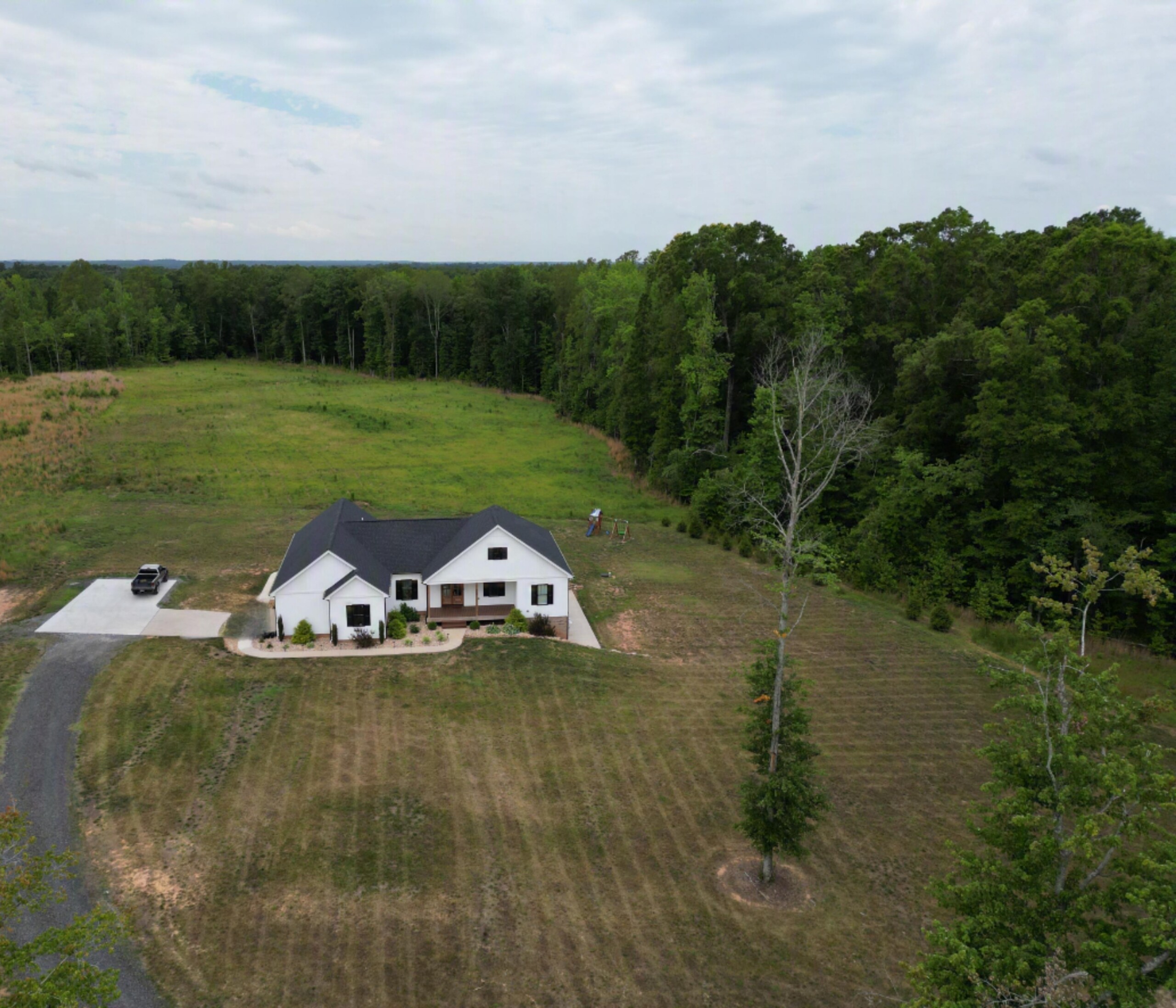 2498 Settle Bridge Rd